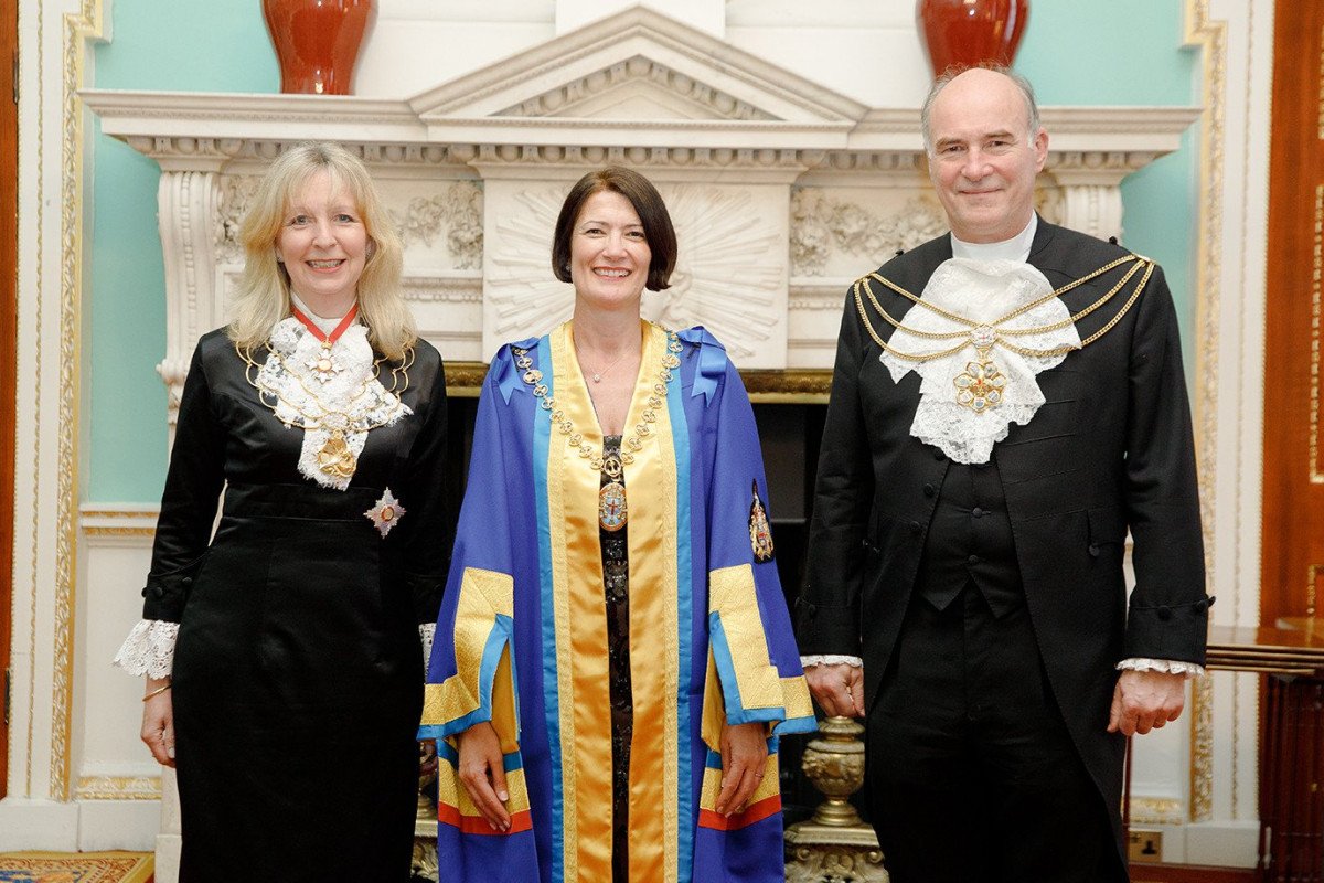 Master leads the celebrations at Mansion House